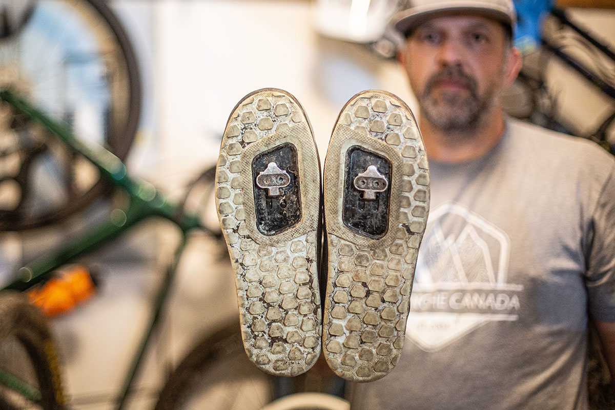 Specialized 2FO DH Clip mountain bike shoe (sole closeup)
